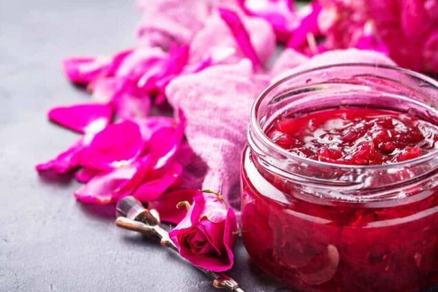 Смачне домашнє варення з чайної троянди: ділимось найпростішим рецептом