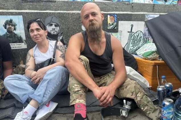 Ветеран війни сьомий день голодує на Майдані через будівництво Національного військового кладовища: чого він вимагає