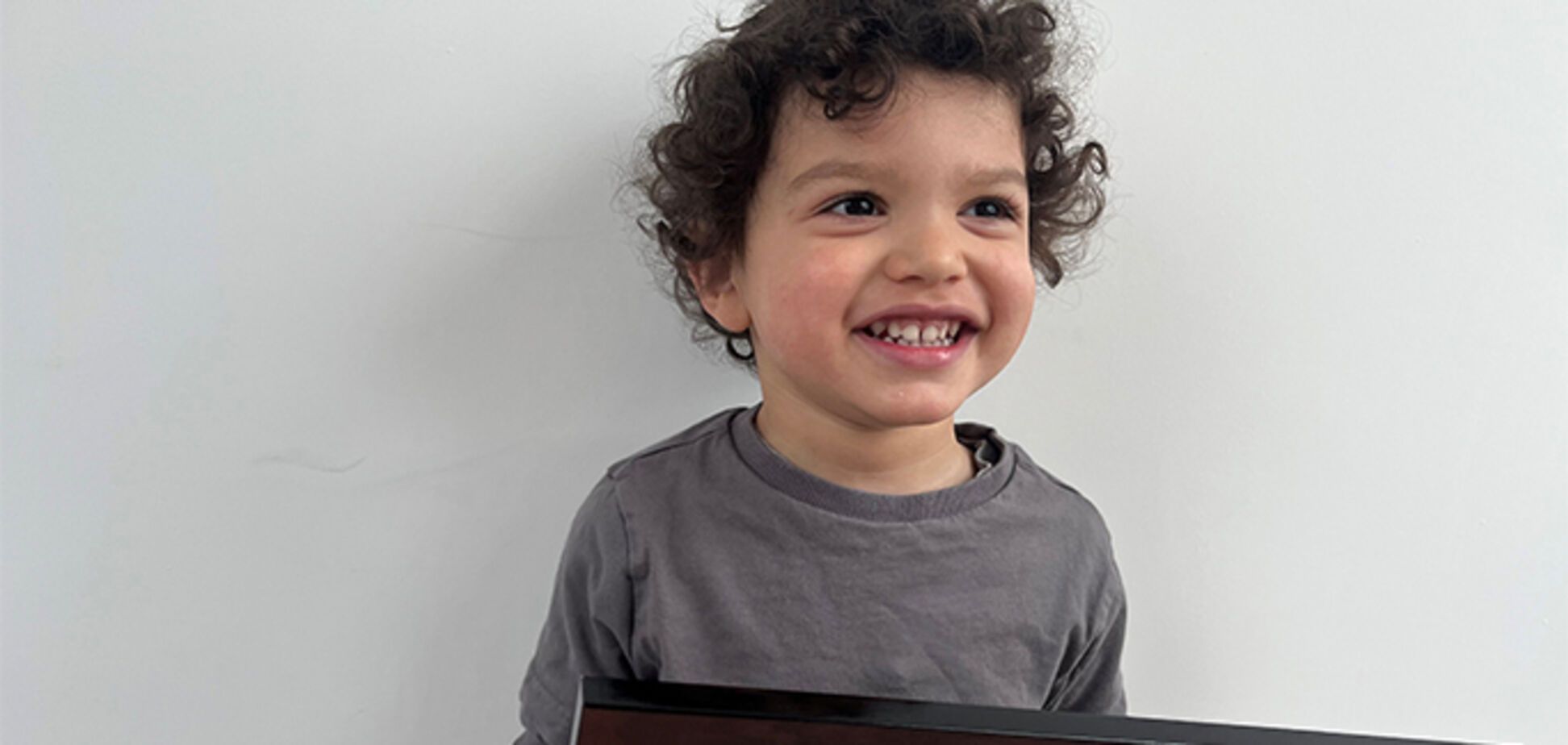 Наймолодший вчений. Дворічний хлопчик із Британії встановив рекорд за рівнем IQ: який вигляд має вундеркінд