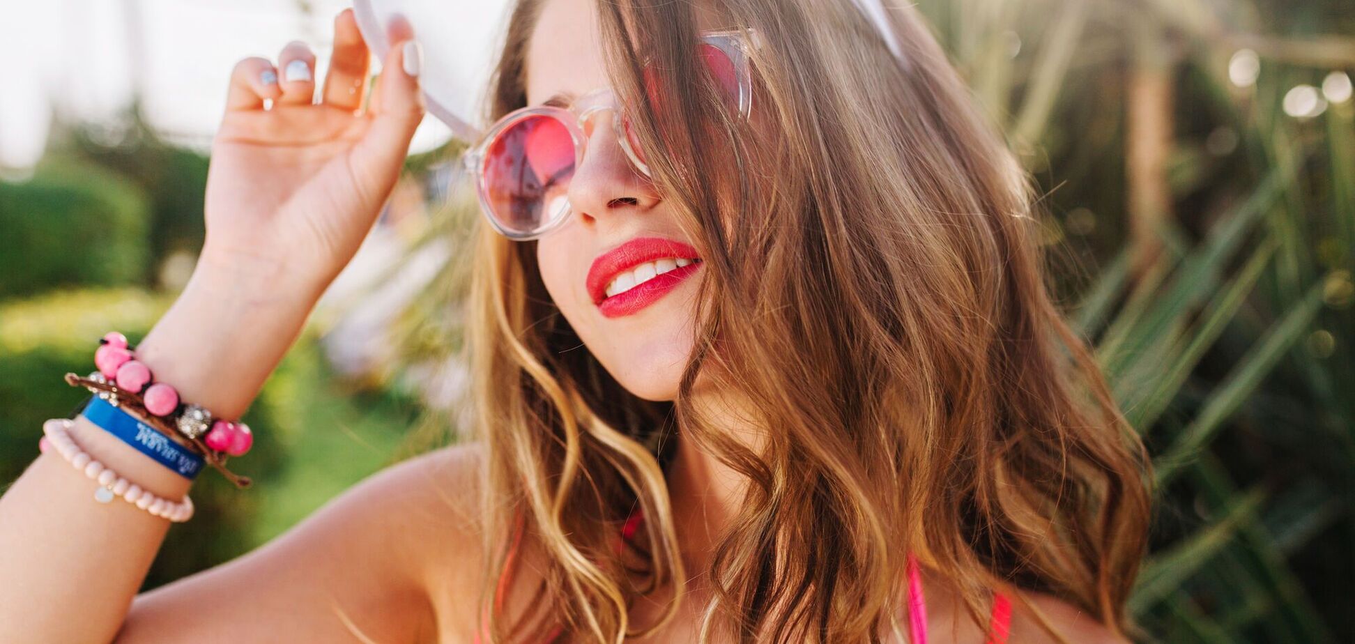 'Детское' мелирование врывается в тренды лета: что это за окрашивание