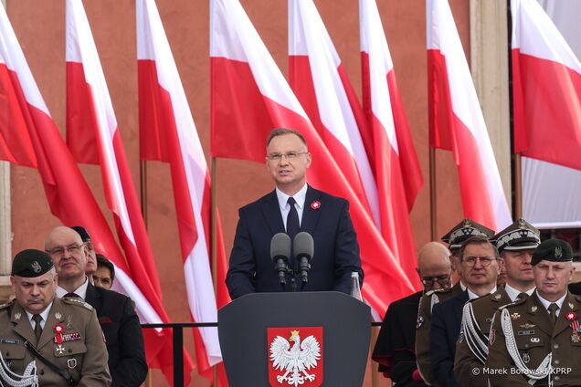 Польша отмечала День Конституции: Дуда вспомнил про первого короля и исторические достижения. Фото и видео