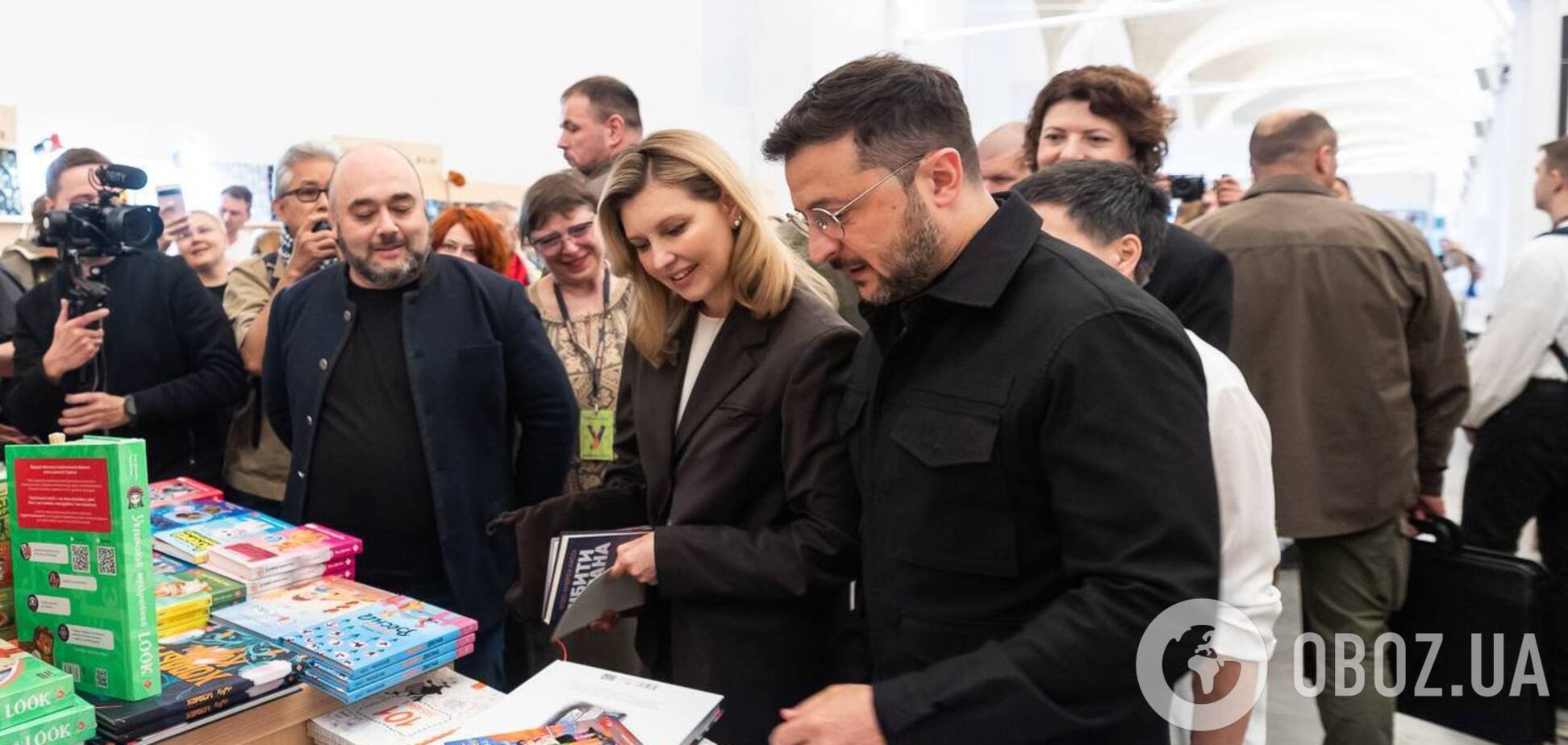 Володимир Зеленський з дружиною Оленою відвідав Книжковий Арсенал