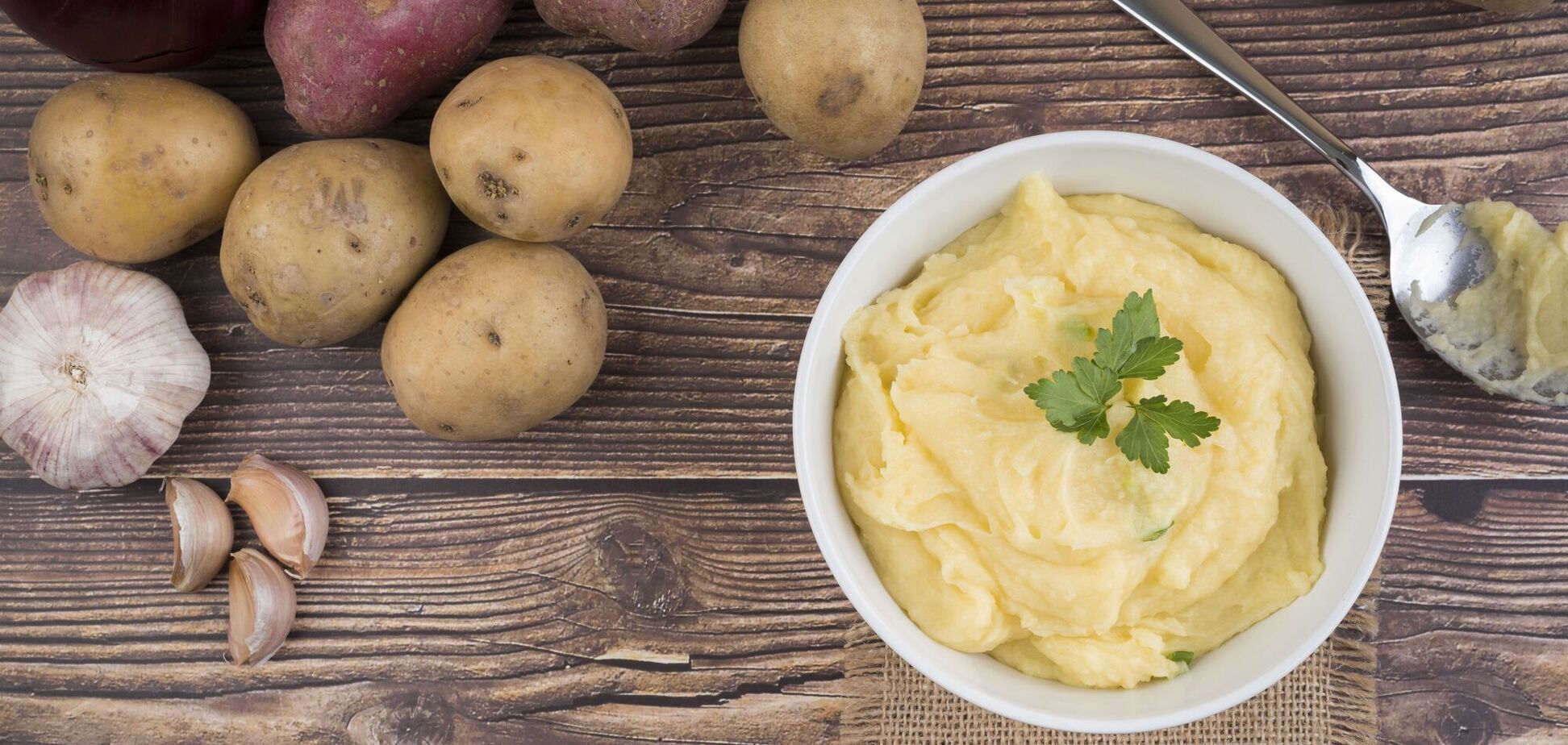 Нежное пюре без комочков: рассказываем, как правильно готовить самое вкусное блюдо из картофеля