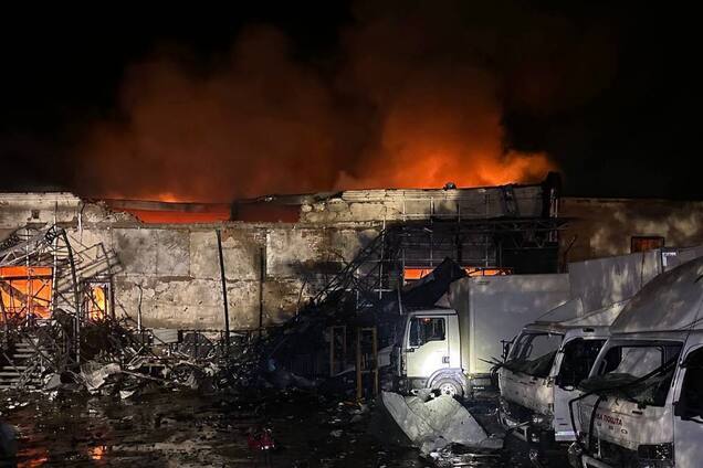 'Новая почта' заплатит украинцам за уничтоженные посылки