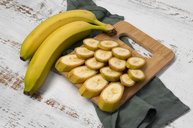 Что сделать, чтобы бананы долго оставались желтыми: лайфхак, который работает