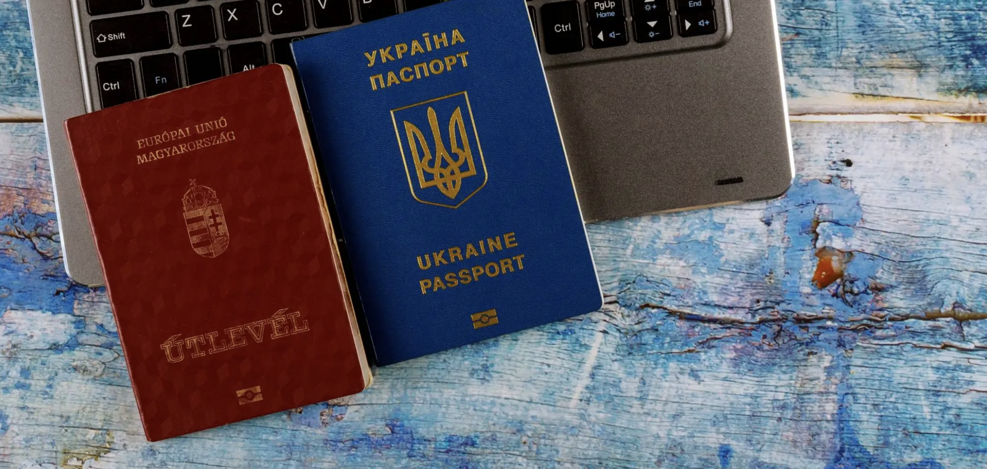 Закон о множественном гражданстве подписан, но есть нюансы: кто из украинцев сможет иметь второй паспорт и при каких условиях
