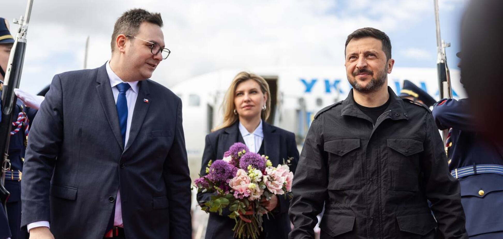 Зеленский в Праге провел встречу с президентом Павелом. Фото, видео и все подробности