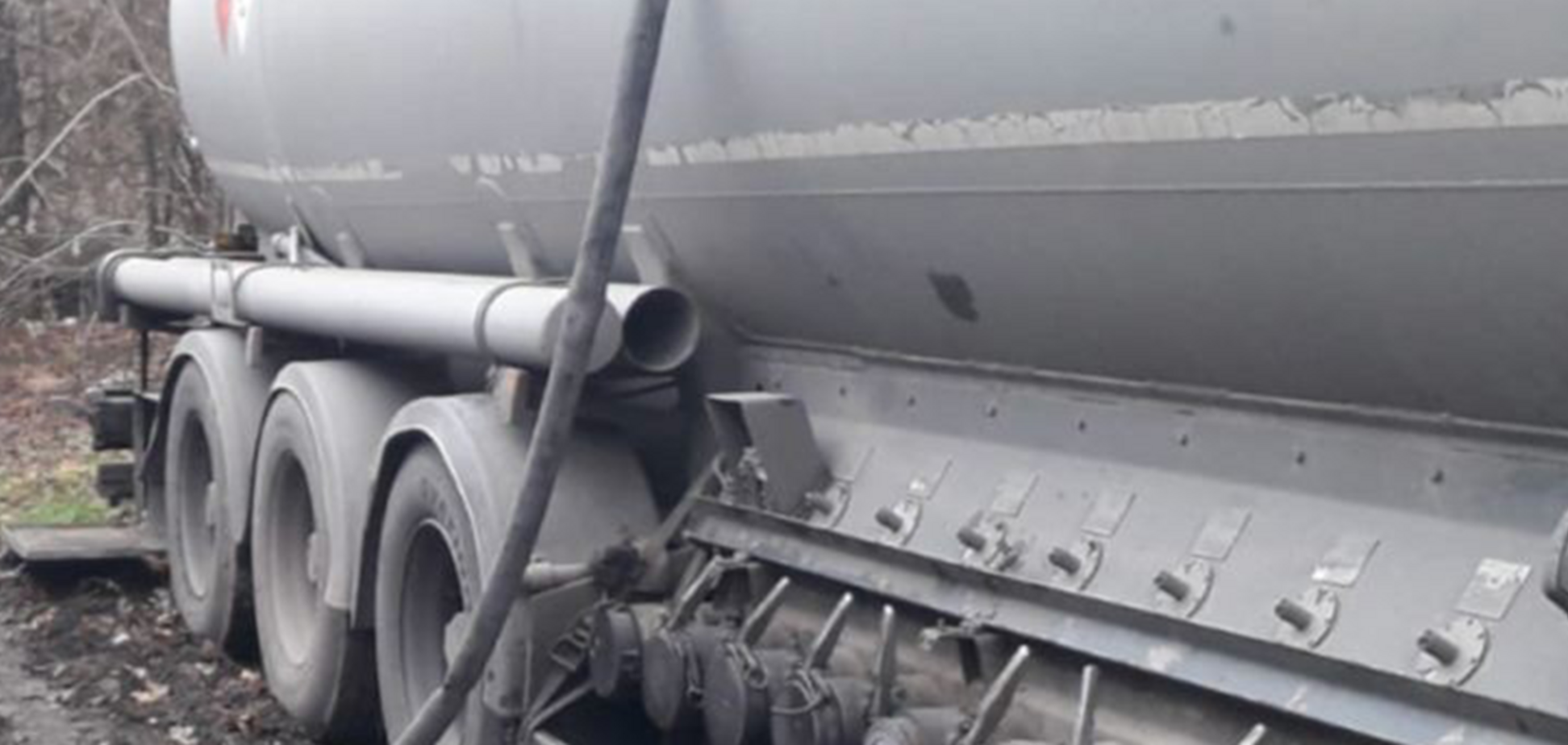 На АЗС українцям продавали підроблений бензин