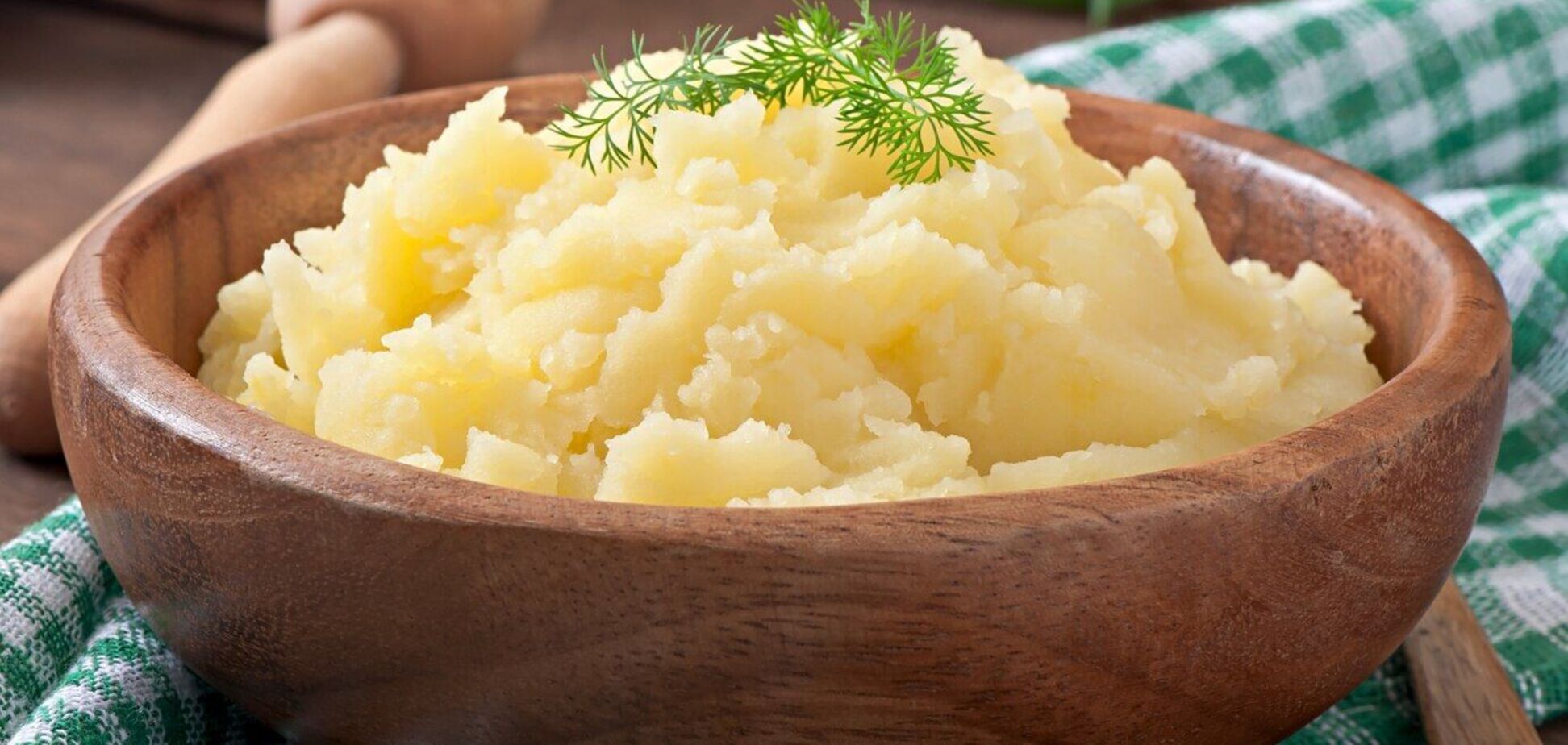 Перестаньте варить картофель в воде! Кулинарка раскрыла секрет идеального пюре