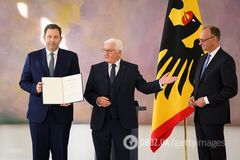 Мерц получил удостоверение канцлера Германии и собрался в первую заграничную командировку: какую страну посетит