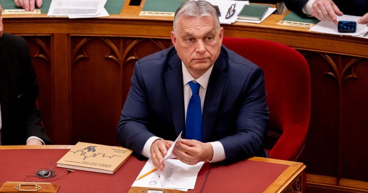 Комісар Угорщини заблокував план ЄС з відмови від енергоносіїв РФ, а Орбан вкотре накинувся на Зеленського