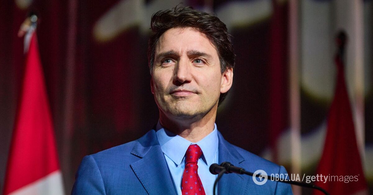 Експрем'єр Канади Трюдо засвітився в українському худі з символічним написом: таке ще є у принца Гаррі. Фото