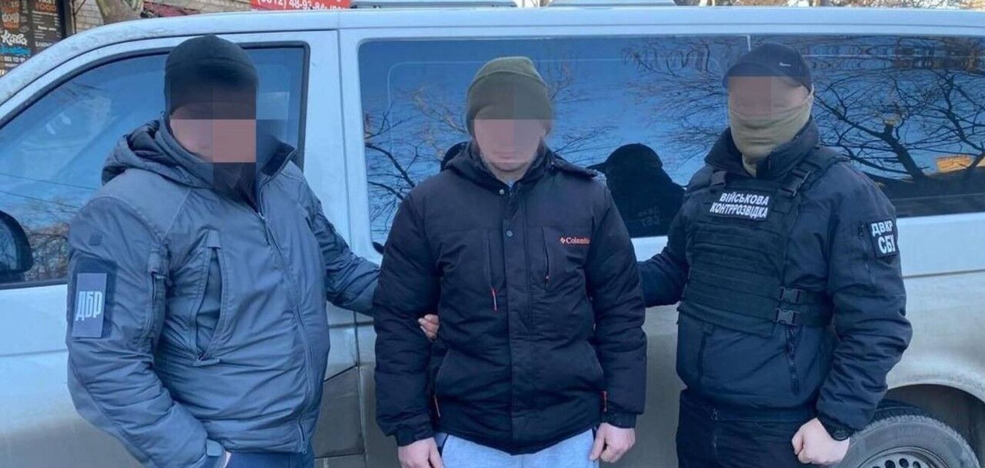 Сотрудничал с оккупантами в Херсонской области: коллаборанта, пытавшегося спрятаться в ВСУ, бросили за решетку. Фото