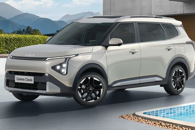 Kia Carens Clavis