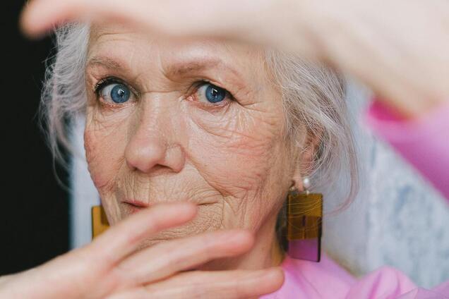 Перевірити дуже легко: вчені сказали, як визначити рівень фізичного старіння однією дією