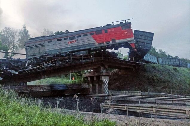 Обвал мостов в РФ