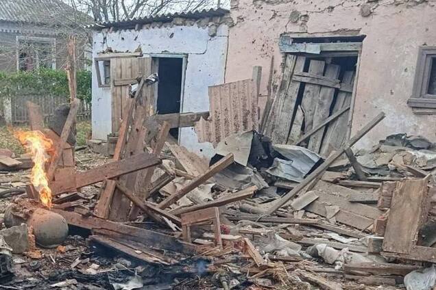 Окупанти скинули вибухівку на автівку в Комишанах: поранені двоє дітей