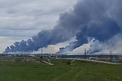 Дрони запускали з фури: у Росії підтвердили атаку дронів на Сибір. Відео