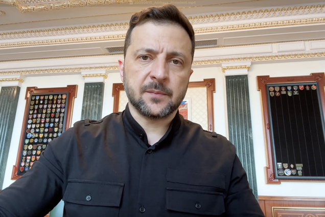 'Біснуваті з 'Шахедами' та червоною кнопкою': Зеленський – про нічний удар ворога, обмін полоненими та прагнення Путіна вбивати. Відео