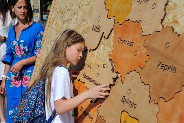 Сколько украинцев готовы на территориальные уступки ради мира: результаты опроса