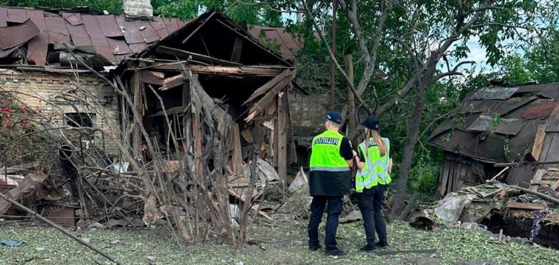 У Києві внаслідок російського обстрілу загинула жінка на Оболоні. Подробиці трагедії та фото