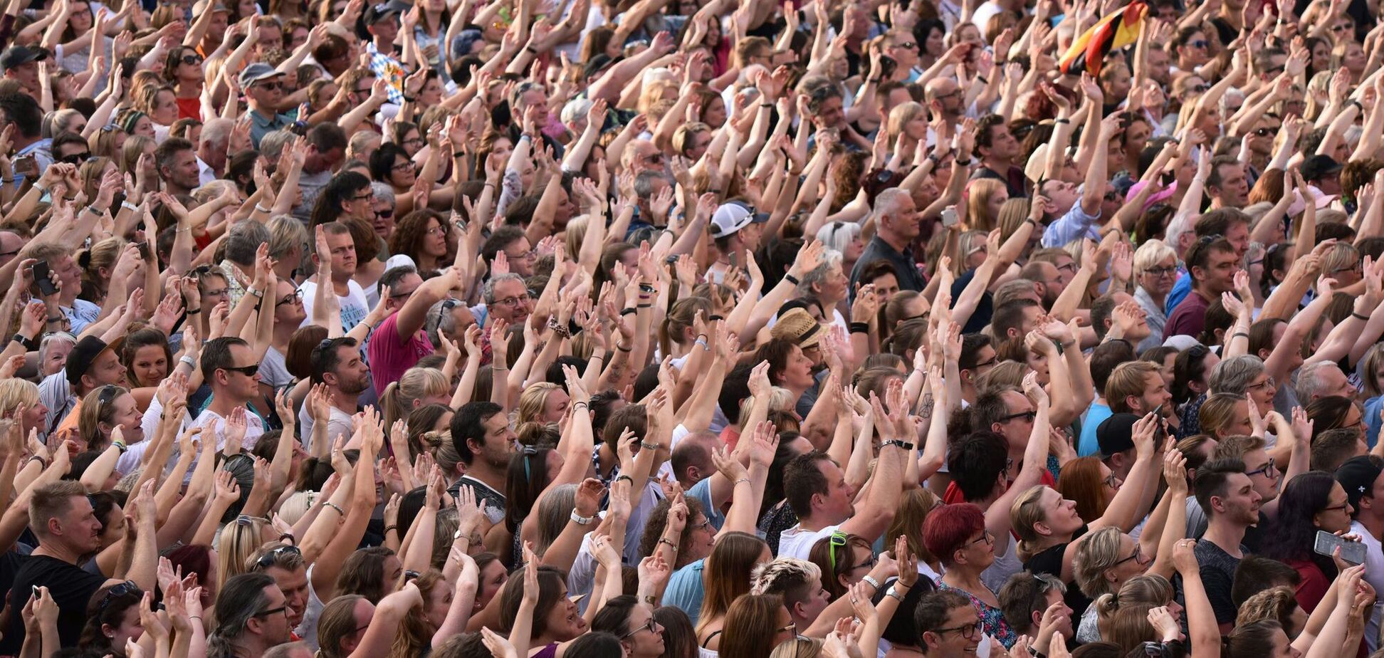 Через скільки років людство вимре, якщо перестане народжувати дітей: вчений назвав термін