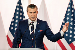 'Россию остановили предоставленные Трампом Джавелины': Хегсета в Сенате заставили оправдываться за недостаточную поддержку Украины. Видео