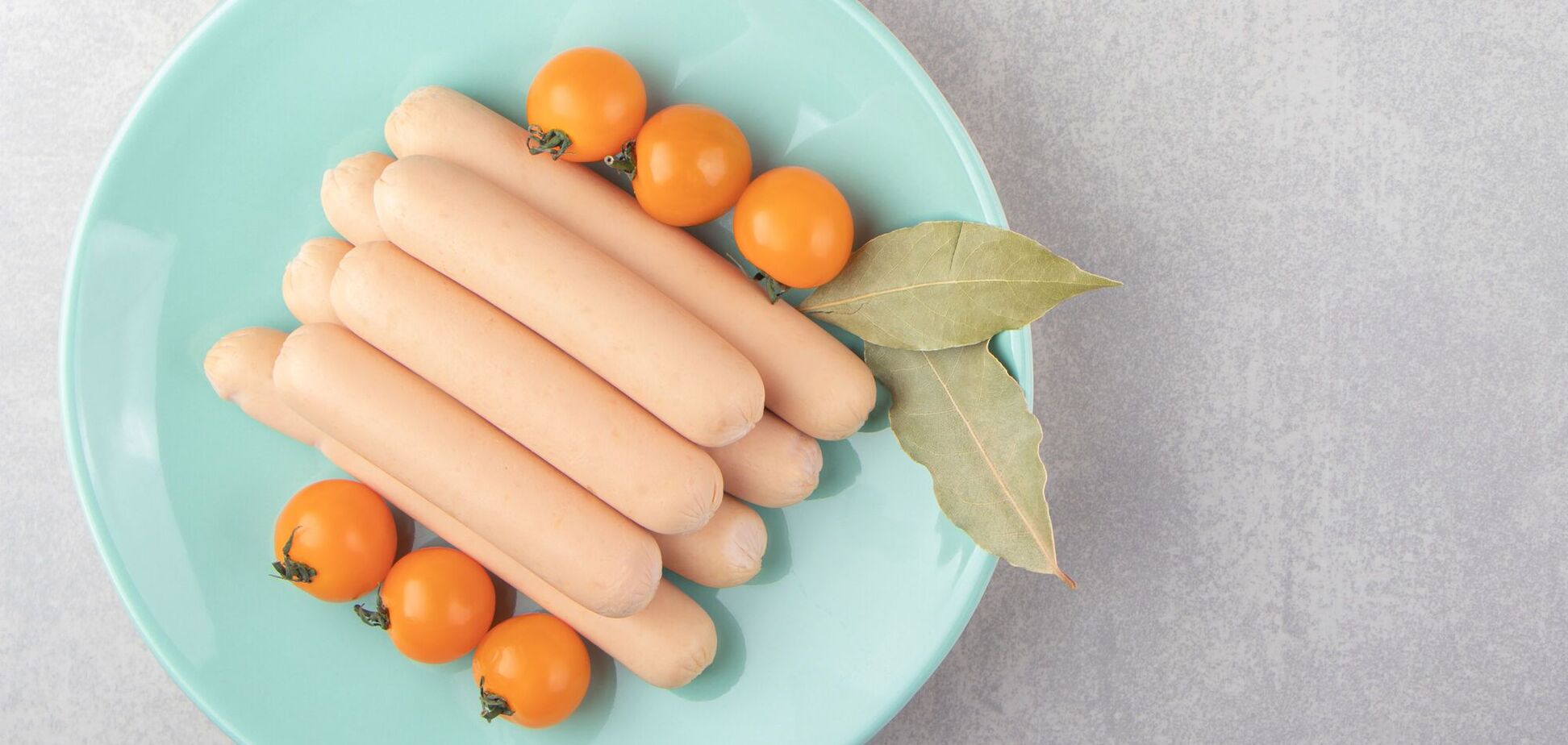 Корисні сосиски для малюків: як зробити їх 'магазинного' кольору без хімії