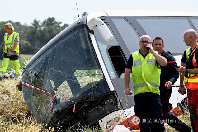 Во Франции в ДТП попал пассажирский автобус с украинскими подростками, погибли четыре человека: все подробности. Фото