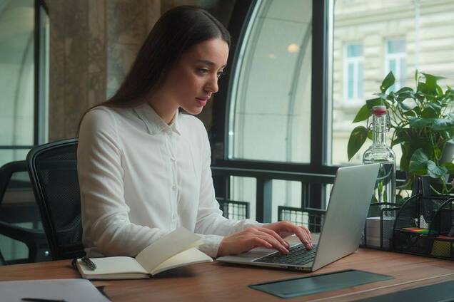 'Помощь – это сильнее, чем молитва': о чем пишут дети на Всеукраинском конкурсе эссе от Музея 'Голоса Мирных' Фонда Рината Ахметова