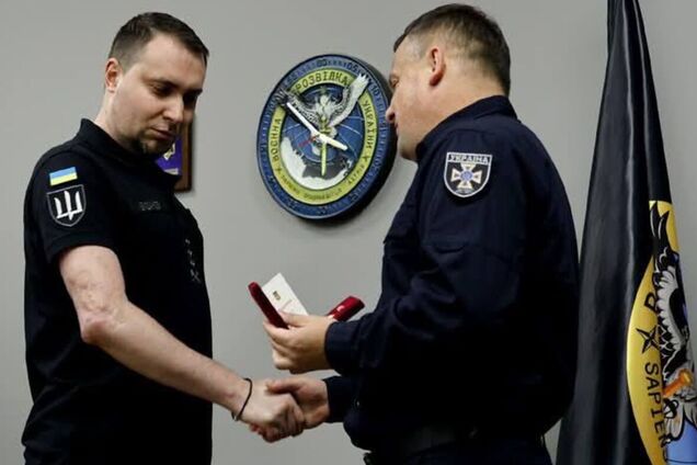 'Что у Буданова с рукой?' – блогер обратил внимание на свежее фото главы ГУР, где видны последствия его ранений