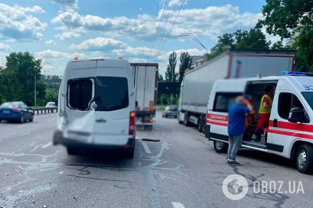 В Киеве произошло тройное ДТП, пострадали четверо детей. Подробности и фото