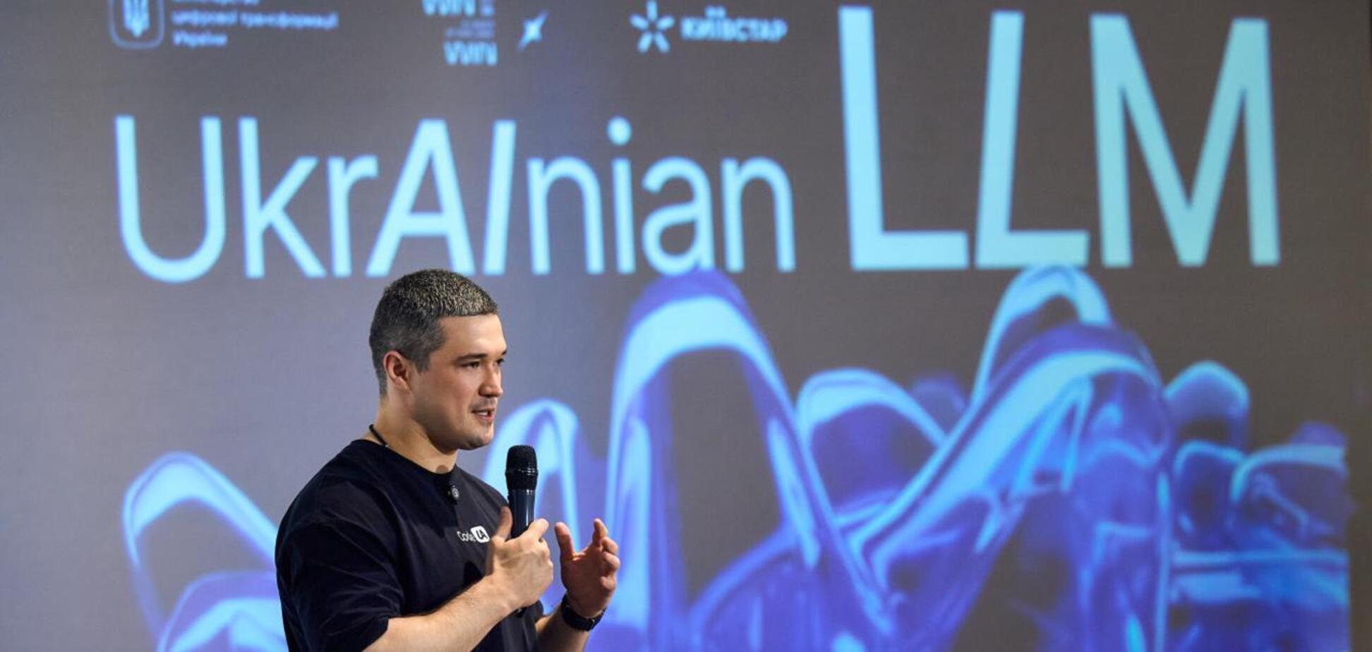 Иллюстрация - Михаил Федоров на презентации