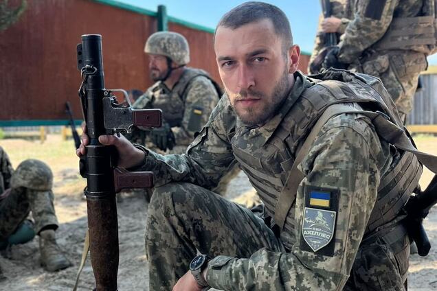 'Я дуже прошу вас прийти': дружина загиблого актора Юрія Феліпенка назвала час і місце прощання з героєм