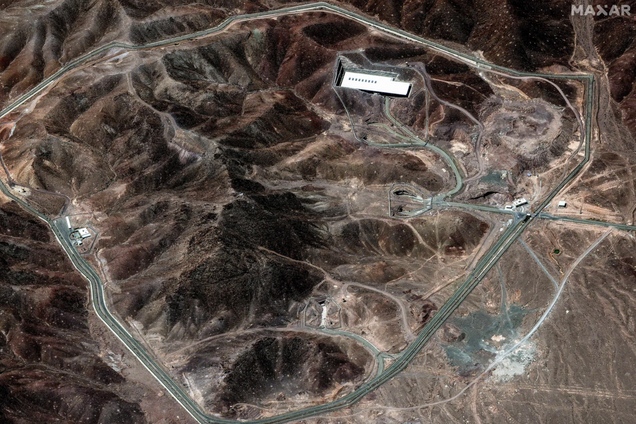 Расположен в мегабункере под горой и недосягаем для ВВС Израиля: что известно о главном ядерном объекте Ирана