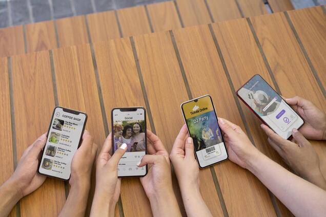 Назван лучший iPhone и смартфон на Android, которые достойны покупки в 2025 году
