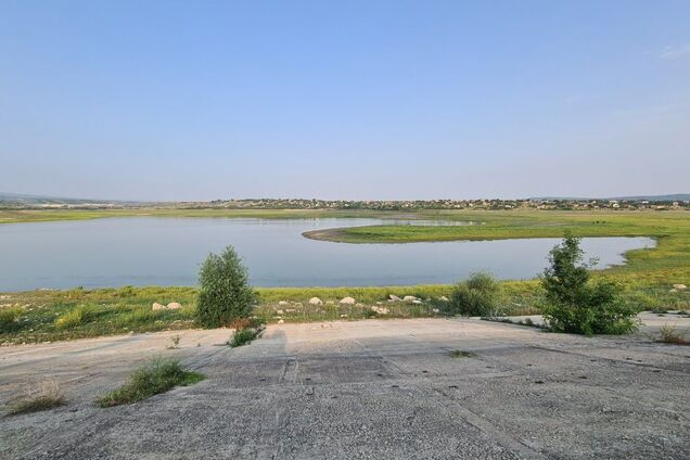 Больше похоже на пруд: Тайганское водохранилище в оккупированном Крыму практически высохло. Фото