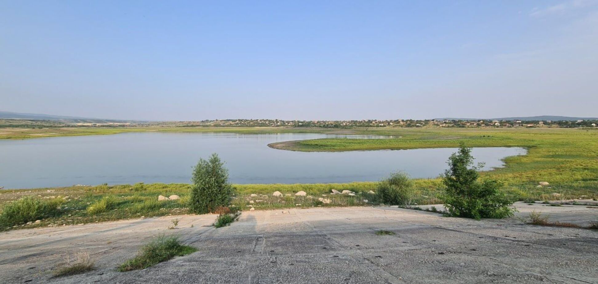 Больше похоже на пруд: Тайганское водохранилище в оккупированном Крыму практически высохло. Фото