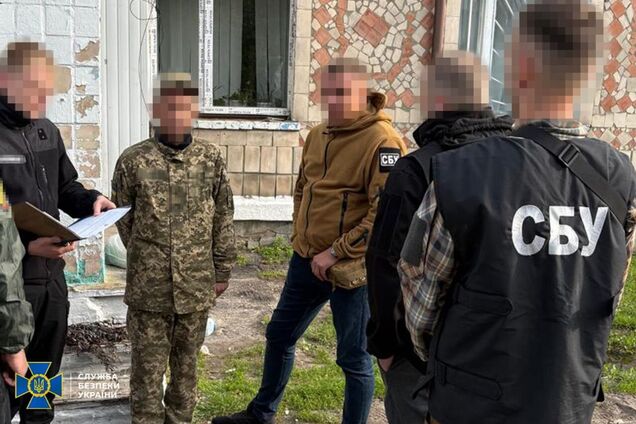 СБУ і ДБР викрили 'крота' серед військових, який наводив російські удари по Силах оборони. Фото