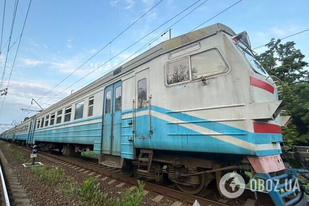 На Київщині потяг неподалік станції збив на смерть чоловіка. Подробиці трагедії та фото