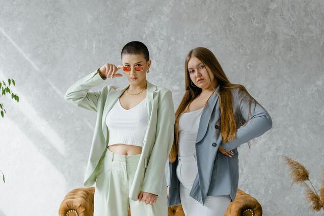 Топ-5 модных мини-трендов, которые уже носят все летом 2025 года