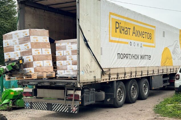 Переселенцам из Бахмутской громады в Полтаве отправили помощь от Фонда Рината Ахметова