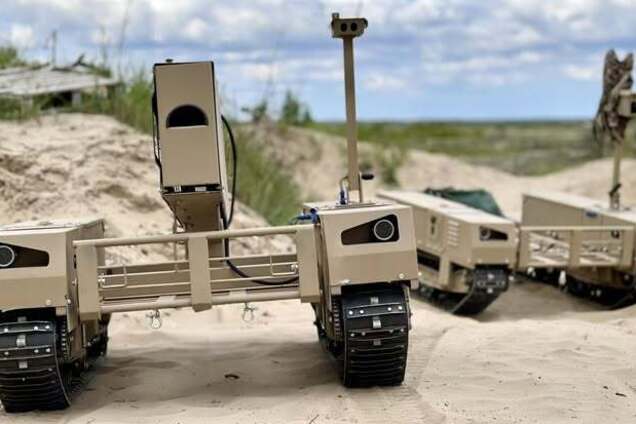 Может взять ФАБ-500 и взорвать много вражеской пехоты: в ВСУ рассказали о преимуществах наземных дронов. Фото и видео