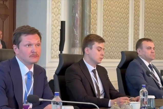 'Что с лицом?' На кадрах с делегацией России в Стамбуле заметили 'нюанс' после 'бавовны' на аэродромах. Видео