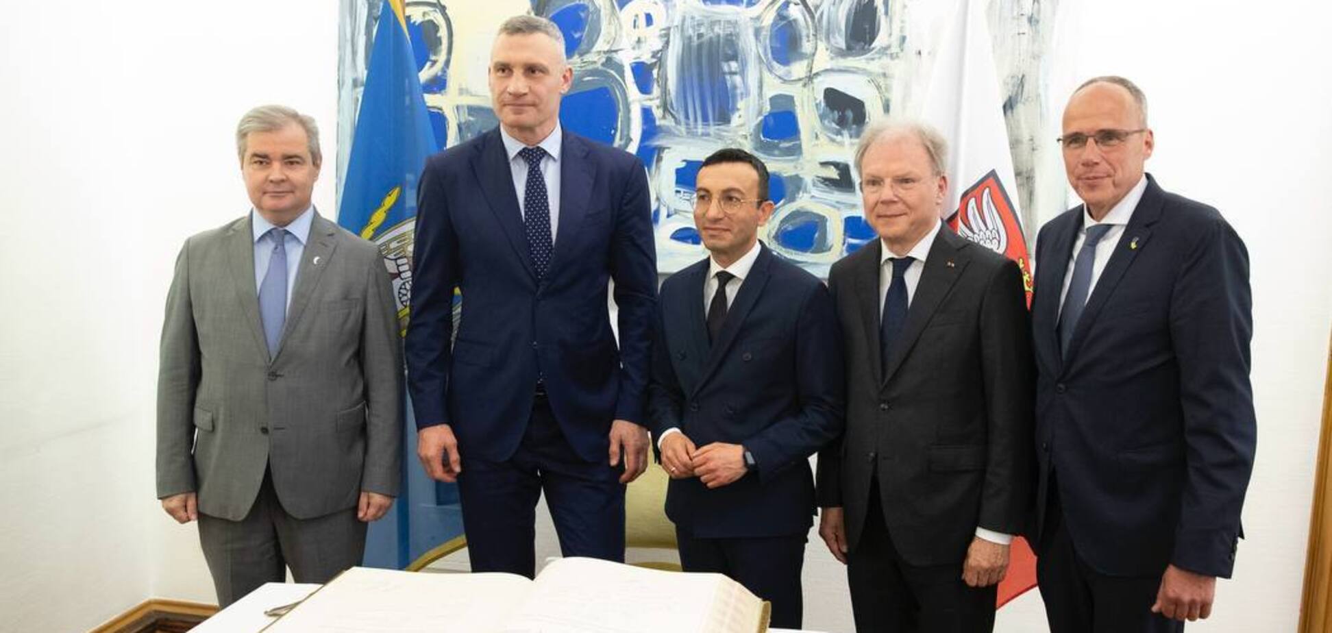 Кличко зустрівся з мером Франкфурта Джозефом: про що говорили