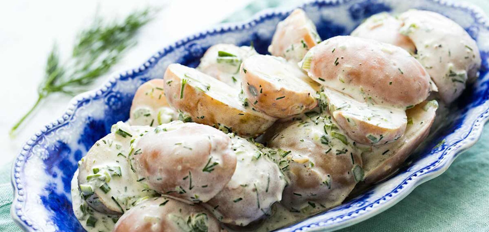 Запеченный молодой картофель с сыром Dorblu: вкус приятно удивит