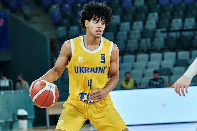 Збірна України з баскетболу U-20 впевнено перемогла Естонію в першому контрольному матчі
