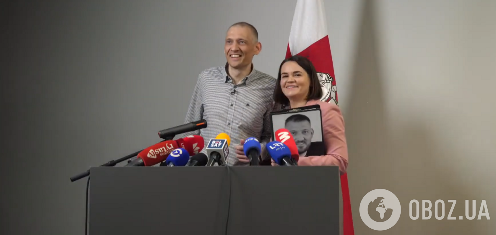 'Мы продолжим борьбу с Лукашенко': Тихановский дал первую пресс-конференцию после освобождения. Видео