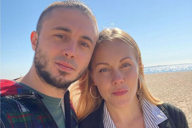 Елена Тополя в шоковом состоянии показала первые кадры после взрыва: российская ракета разбила их жилье