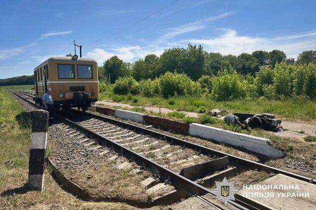 На Хмельнитчине на железной дороге погиб 12-летний мальчик: появились детали трагедии. Фото